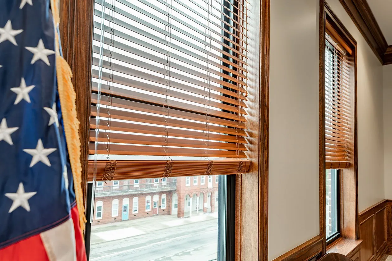 Fauxwood Blinds image 2