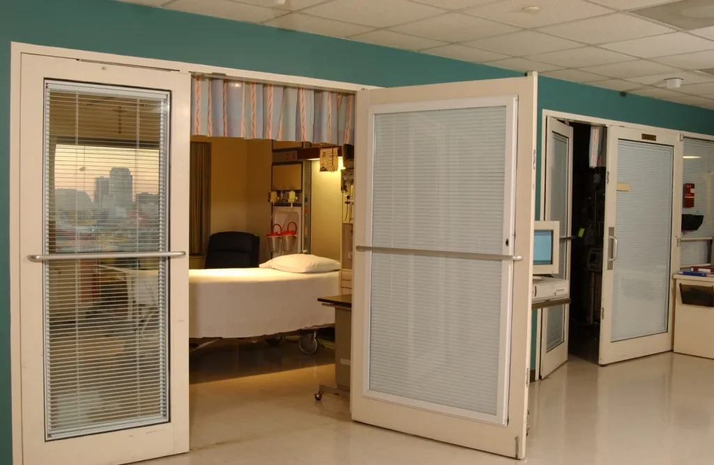 Glass'n'Blinds image 1